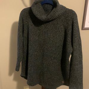 Beautiful 1X wool blend Michael Kors sweater